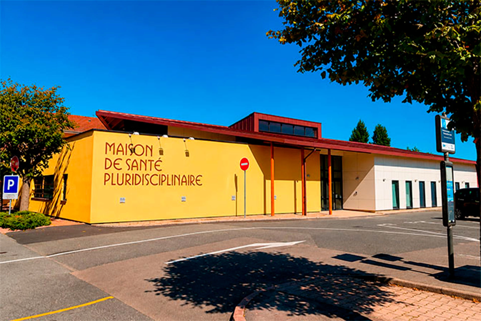 Photo de la maison de santé pluridisciplinaire de Pouilly-sous-Charlieu où se trouve le centre infirmier du Marais de Pouilly-sous-Charlieu