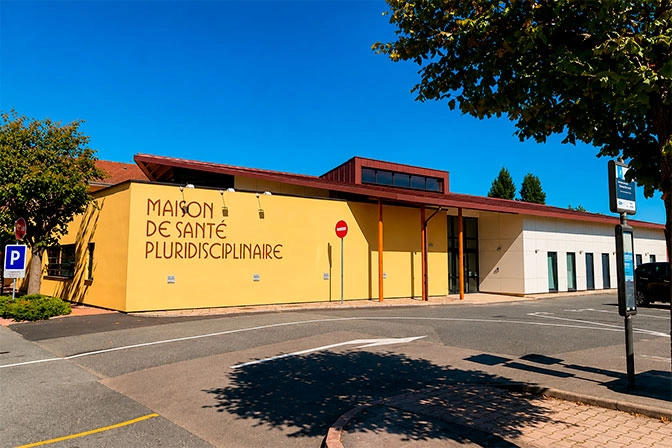 Photo de la maison de santé pluridisciplinaire de Pouilly-sous-Charlieu où se trouve le centre infirmier du Marais de Pouilly-sous-Charlieu